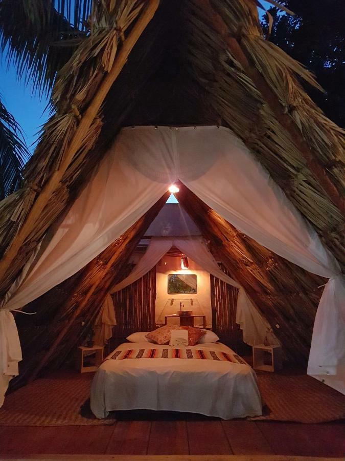 El Buho Bacalar Eco-Cabanas Hostal Eksteriør billede